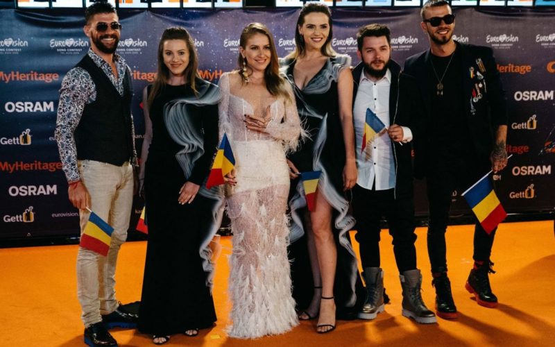 Ester Peony a strălucit la Ceremonia de deschidere a Eurovision 2019